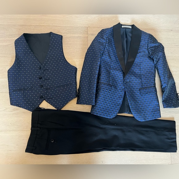 Boys Blue and Black Satin Suit - Size 7 - Picture 1 of 6